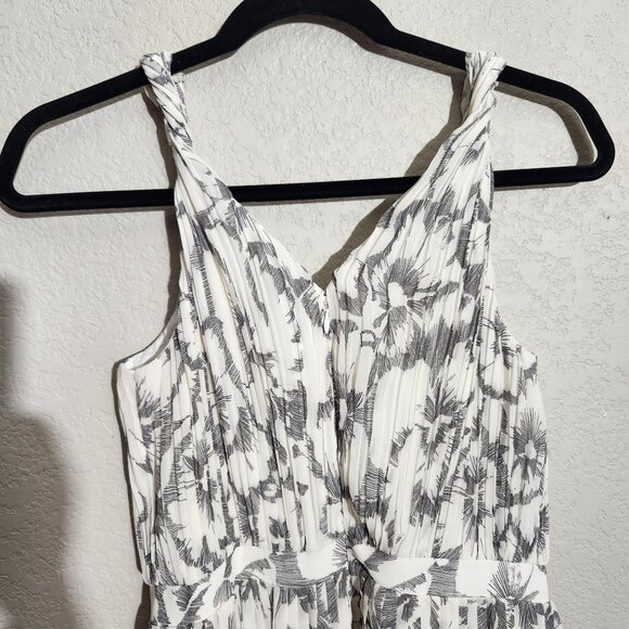 Banana Republic Petite Dress Womens Sleeveless V-Neck Pleated Size 6 Petite - Picture 6 of 15
